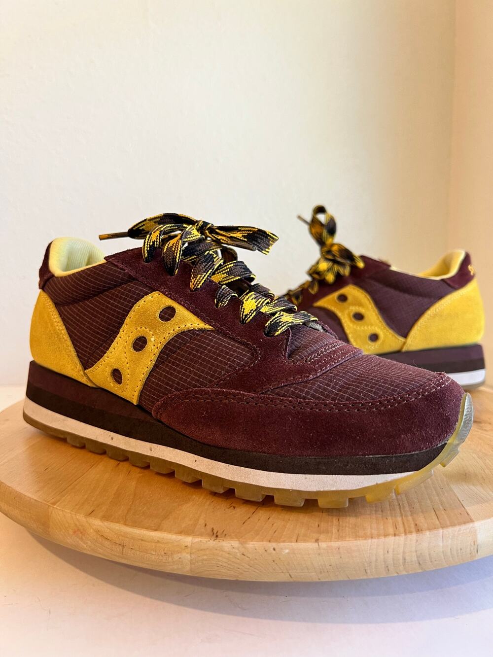 Saucony Jazz Maroon & Yellow Suede Leather Lace Up Sneakers Women's Size 8